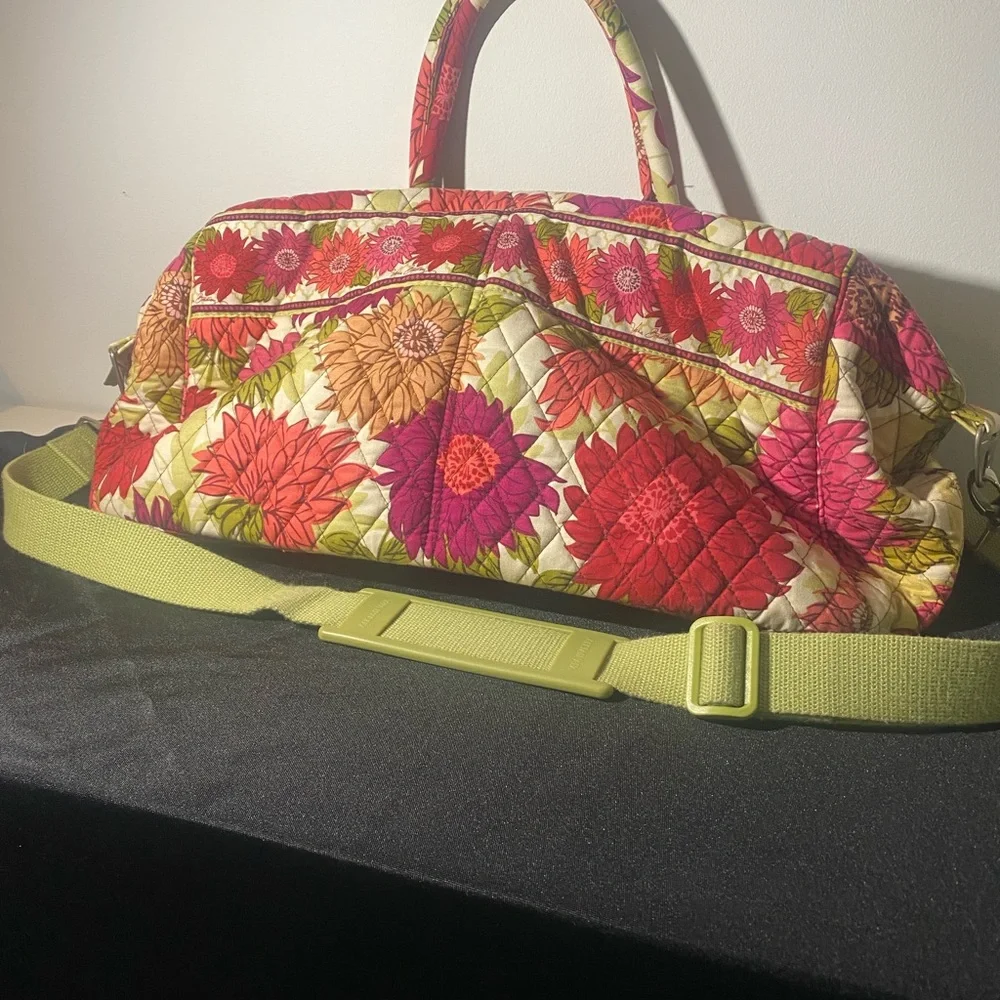 Vera Bradley Multicolor Floral Quilted Travel Bag - Picture 2 of 4